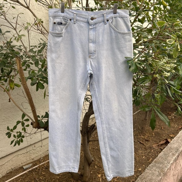 Vintage 1990s Lee Light Wash Straight Leg Jeans 34x30 Fit 33x28 Made USA
